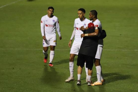 Jerry Bengston anotó el 3-1 para Olimpia, 23 minutos después de haber ingresado. FOTO: Emilio Flores
