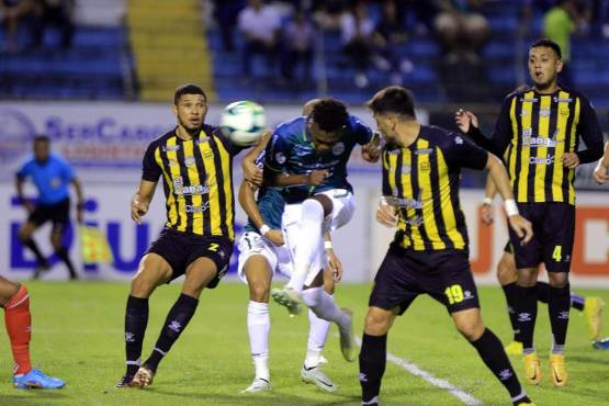 Marathón en los últimos tres clásicos sampedranos en el Olímpico: ganó 2-0 una vez y ganó 2-1 en dos ocasiones.