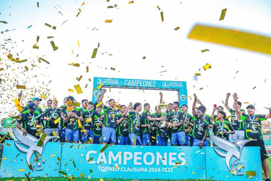 Olancho FC celebró su segundo título de reservas en el Yankel Rosenthal.