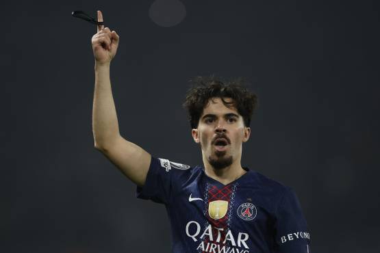 Vitinha celebra un gol del PSG ante el Newcastle en la octava jornada de la primera fase de la Liga de Campeones en París