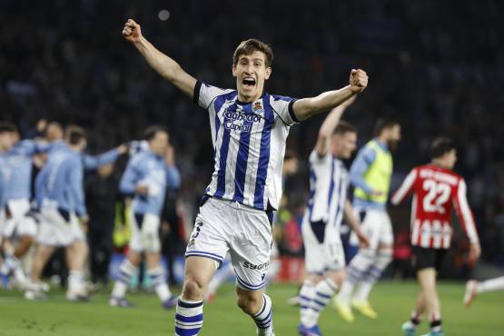 La alegría de Real Sociedad luego de clasificar a la gran final de la Copa del Rey. (FOTO: EFE)