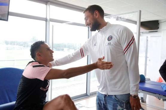 Donnarumma asegura que tiene una buena relación con Keylor Navas.