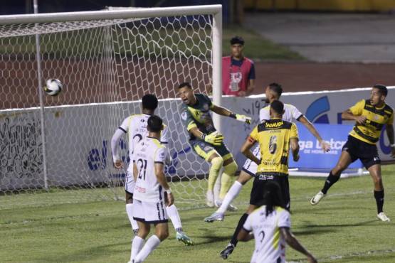 Real España con mucho sufrimiento tumba al Génesis y asegura su puesto en la liguilla del Clausura 2024