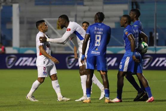 Con un partidazo de Marlon Licona, Victoria le arranca un empate valioso al Olimpia en Tegucigalpa