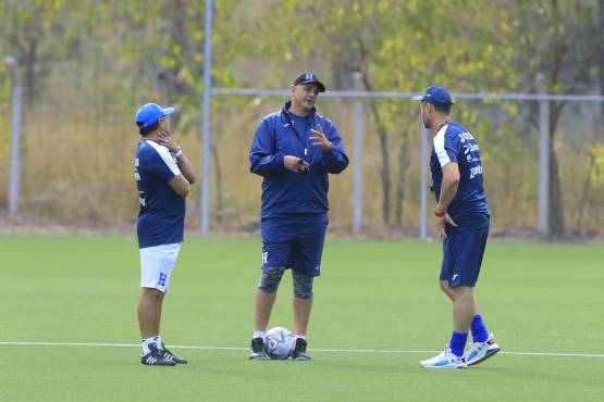 Diego Vázquez tiene a José Pacini como asistente técnico en la ‘H’.