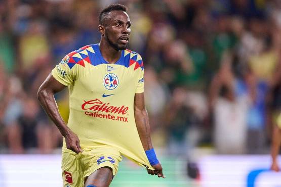 Julián Quiñones, delantero colombiano del América, sí estará ante Honduras.