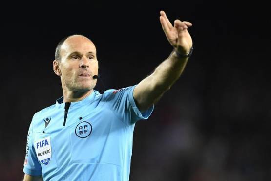 OFICIAL: Las ocho nuevas reglas de FIFA que cambian el fútbol mundial; la norma Mbappé, un árbitro más y el rol del técnico