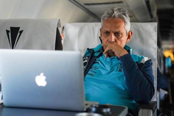 Reinaldo Rueda no quiere perder ningún elemento del partido ante los aztecas.