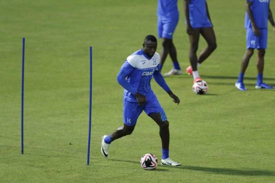 Yustin Arboleda será el primer colombiano en sudar la camiseta de Honduras.