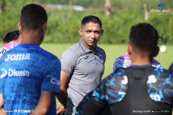 Emilio Izaguirre se convirtió en el nuevo director deportivo del FC Motagua. Foto: FCM.