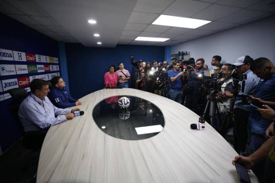 La conferencia de prensa contó con una muy buena audencia de medios. FOTO: Andro Rodríguez