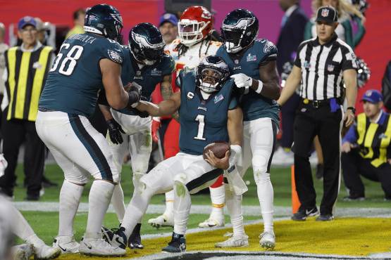 Philadelphia Eagles igualaron el juego en el último cuarto del partido.