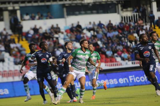 Motagua vuelve a golear, ahora al Juticalpa FC, y se adueña del segundo lugar del torneo de la Liga Nacional