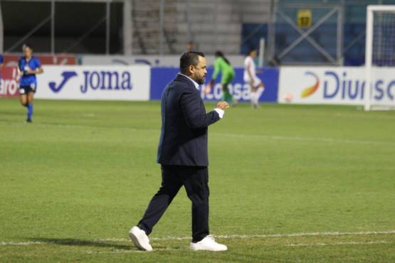 Directiva de Lobos de la UPNFM toma una determinación tras la renuncia del técnico Orlando López