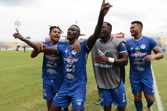 ¡Sorpresa en La Ceiba! Victoria goleó sin piedad al Marathón de la Tota Medina y lo estanca en la tabla de posiciones