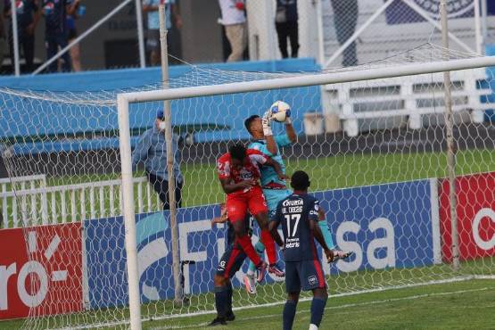 El portero Marlon Licona ha sido una verdadera garantìa en el marco del conjunto Azul Profundo