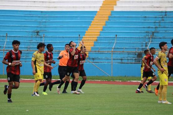 “Chato” Padilla cuenta cómo se fraguó el fichaje de Carlo Costly con Lone FC: “Es un jugador que te da prestigio y liderazgo”