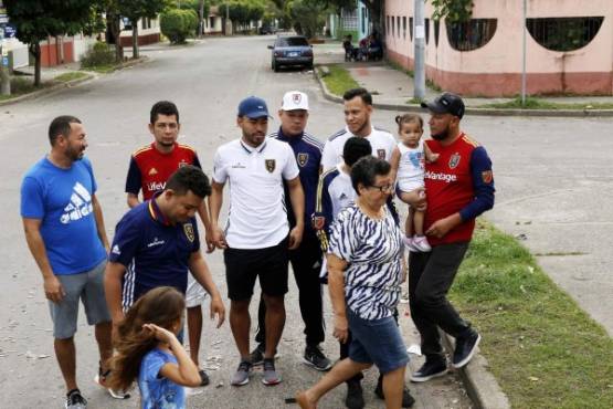 Danilo Acosta es un jugador de fÃºtbol nacido en Honduras, que juega para los Estados Unidos de AmÃ©rica, y actualmente juega para el Real Salt Lake- Danny Acosta MLS 2018