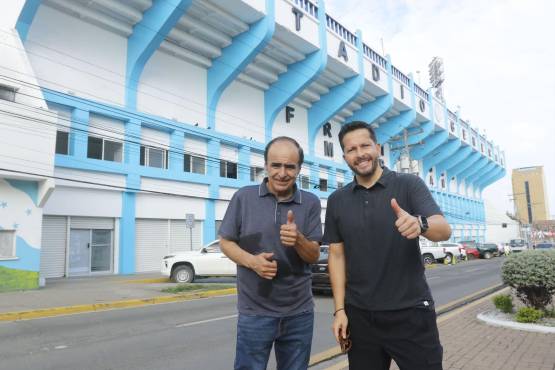 David Medrano y Carlos Guerrero, reporteros de TV Azteca.