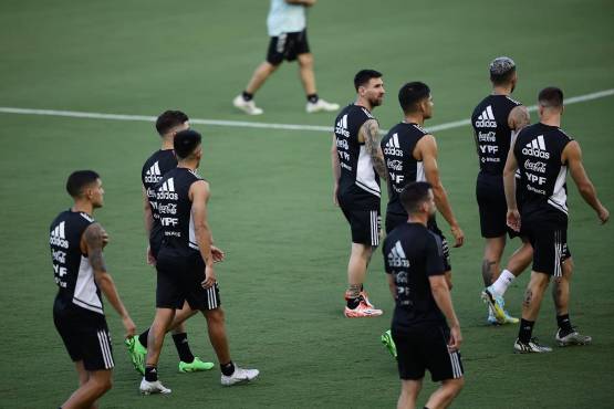 Los jugadores de la selección Argentina en su último entreno previo al duelo ante Honduras.