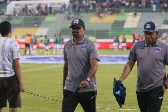 En 31 partidos dirigidos con Motagua, Ninrod Medina logró 10 triunfos, 13 empates y ocho derrotas entre Liga Nacional, Champions de Concacaf y Copa Centroamericana.