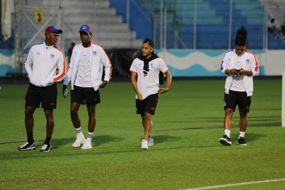 Olimpia, el campeón centroamericano, es frenado por un respondón CAI que sacó petróleo del Nacional