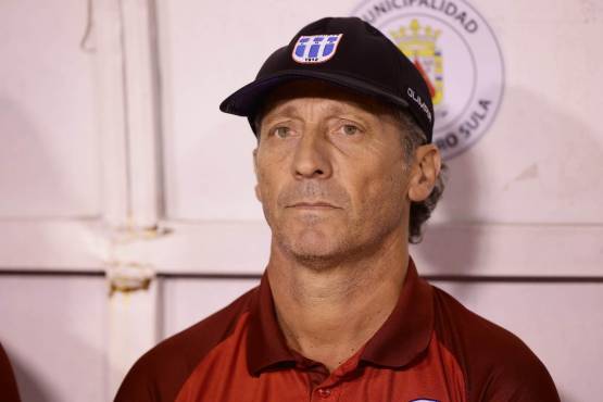 Pedro Troglio tiene contrato con Olimpia hasta mayo del 2023.