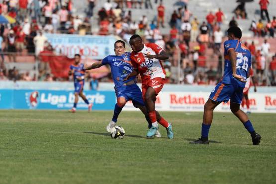 El histórico club Vida da un golpe mortal a la UPNFM y se aferra a la salvación; todo se define en Choluteca