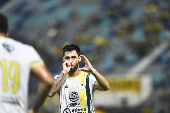 Juticalpa sorprende en el estadio Morazán y derrota a Real España, que se olvidó de ganar