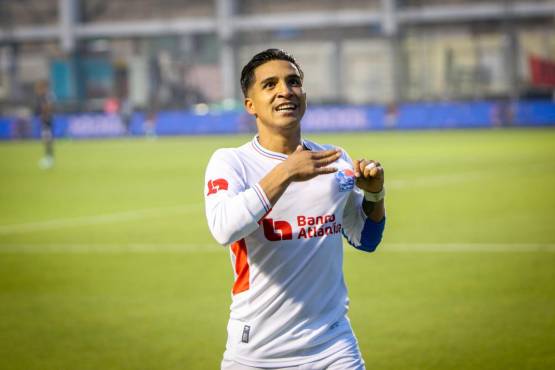 Michaell Chirinos le anotó a Motagua en los dos partidos de las vueltas regualres. FOTO: Andro Rodríguez