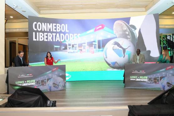 Lanzamiento de la promoción “Llevate la pelota Conmebol Libertadores” con Puma Pris.