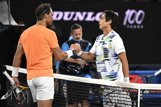Día negro para Rafa Nadal en el Abierto de Australia: ¡Eliminado y lesionado en la primera ronda!