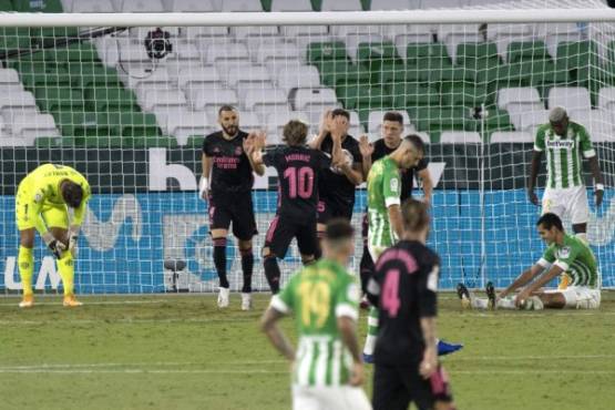 Real Madrid y el Betis buscan tres puntos valiosos en el estadio Benito Villamarín.