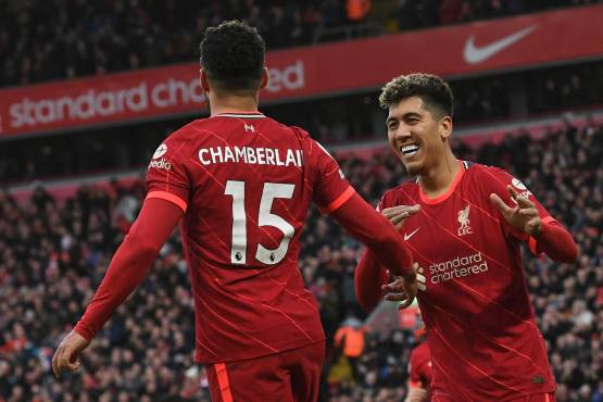 Liverpool derrota al Brentford y se coloca segundo de la Premier League; Manchester City domina todo