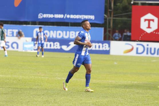 Luis Garrido sigue dilatando su carrera en la Liga Nacional, donde ha jugado con Deportes Savio, Olimpia, Marathón, Real España, Honduras Progreso y Victoria.