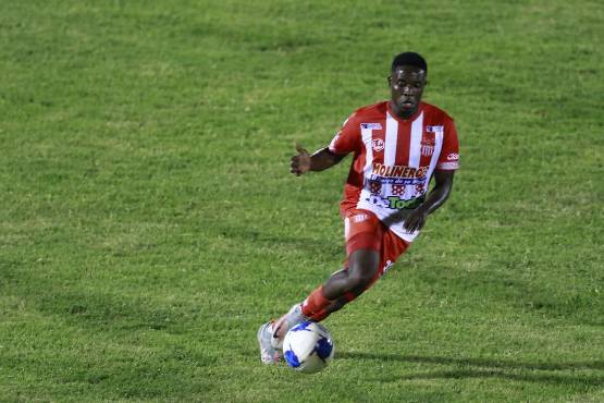 Marvin Bernárdez es una auténtica gacela en la Liga Nacional. Foto: Neptalí Romero.