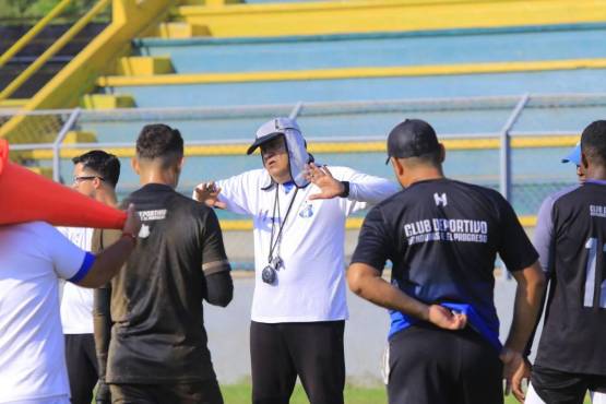 Jhon Jairo López no pudo salvar del descenso a Honduras Progreso.