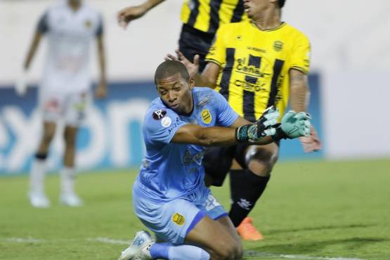 Real España saca triunfo vital que le permite seguir con vida en Copa Centroamericana; eliminó al Diriangén FC