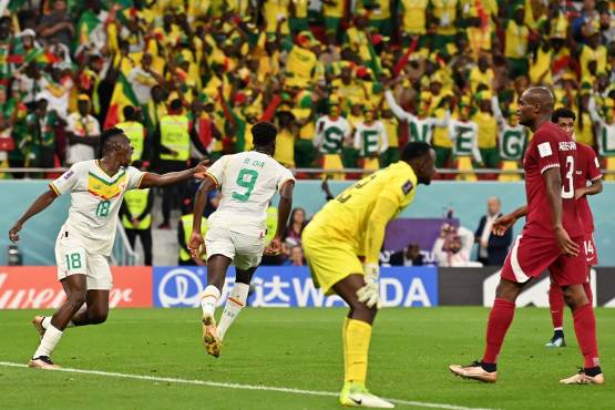 En sus primeros dos partidos Qatar recibió cinco goles y anotó solo uno.