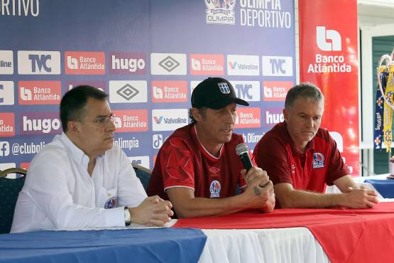 Pedro Troglio está viviendo una segunda etapa como técnico del Olimpia.