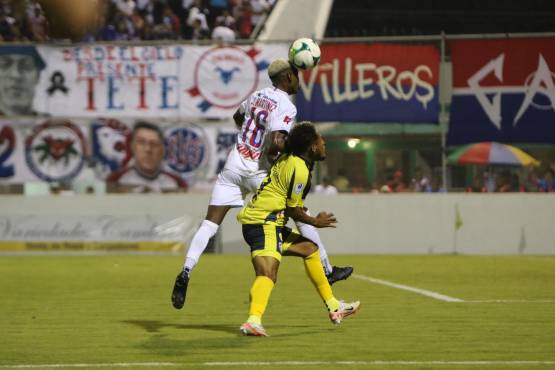 Con gol de José Pinto, Olimpia sacó pétroleo ante Génesis en Comayagua y dio un paso importante en la semifinal