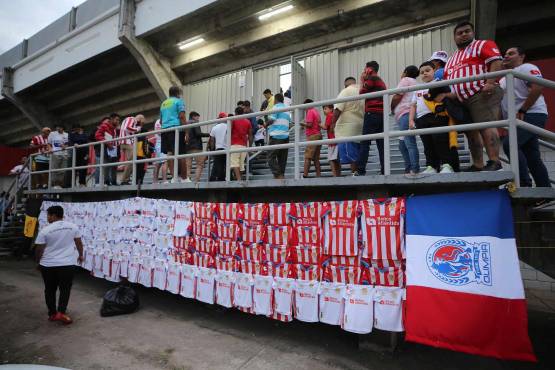 Con gol de José Pinto, Olimpia sacó pétroleo ante Génesis en Comayagua y dio un paso importante en la semifinal