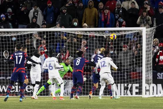 Bolillo Gómez tras caer con EUA: “El fútbol no es para sufrirlo, tengo en el camerino a jugadores con suero”