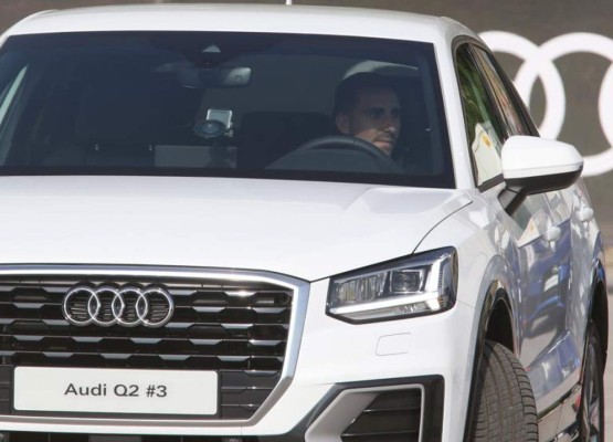 Los espectaculares autos de lujo que regalaron a jugadores del Barcelona