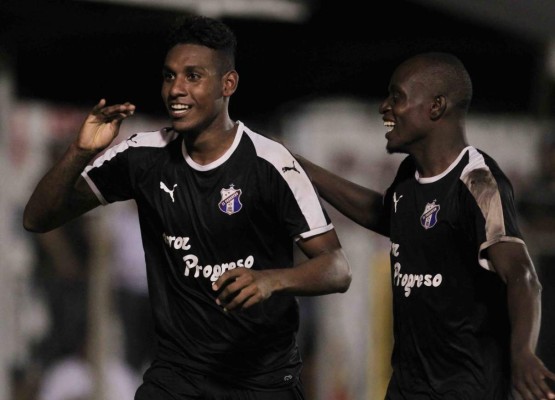 Los jugadores que quedan como agentes libres al terminar el Clausura