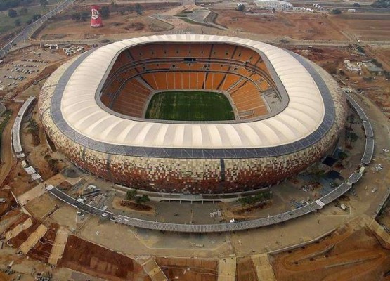 Estadios mundialistas que han sido demolidos y otros están abandonados; dos de Sudáfrica y uno en Brasil