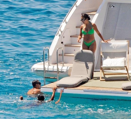 Georgina Rodríguez deslumbra a bordo de un yate en los últimos días de las vacaciones de Cristiano Ronaldo