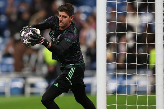 Con gol de Benzema, Real Madrid no tiene problemas con Liverpool y clasifica a los cuartos de final de la Champions