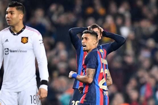 ¡Barcelona y Manchester United se gastan un partidazo y empatan en la ida de los playoff de la Europa League!