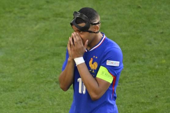 Mbappé marcó, pero Francia no pudo ganar a Polonia y quedó en segundo lugar.